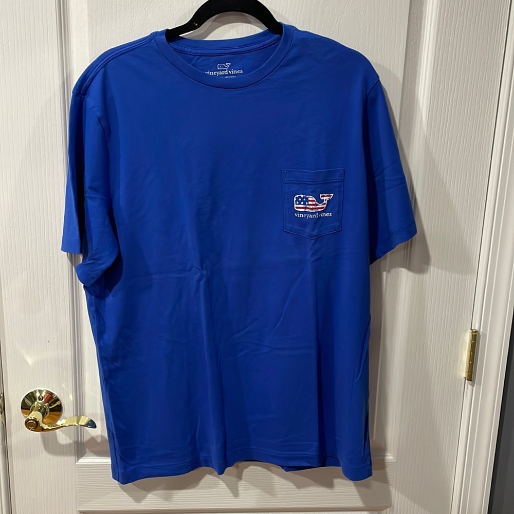 Vineyard Vines Tee
